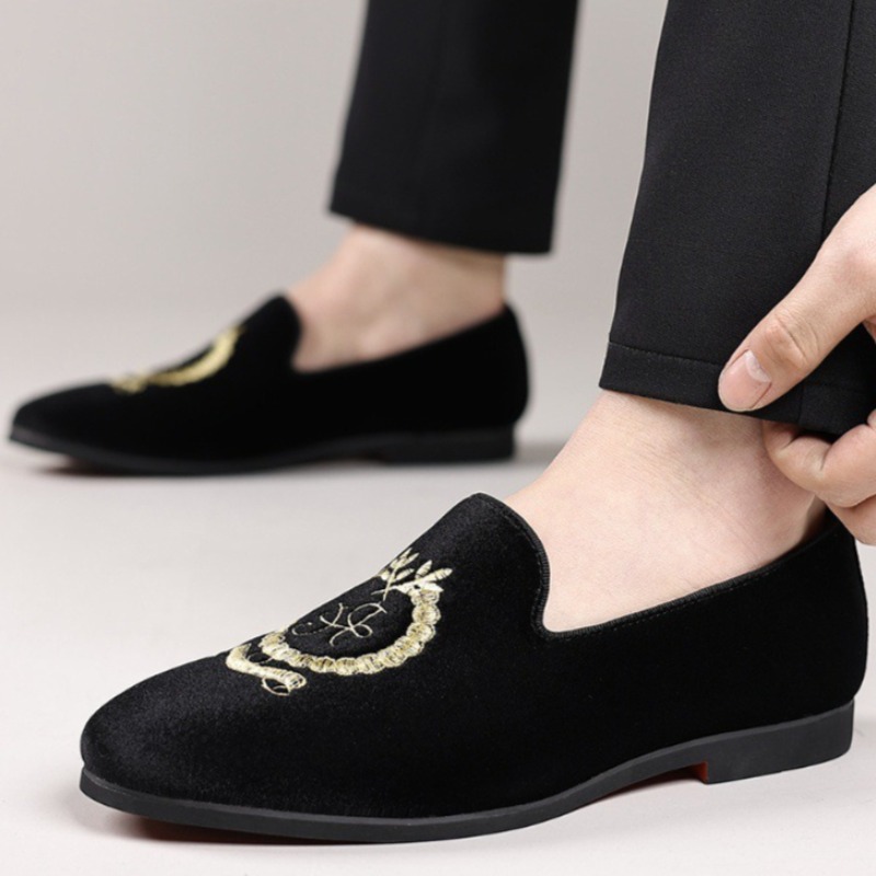 Luxury Designer รองเท้าไม่มีส้ - Embroidery On Leather บทวิจารณ์และราคา