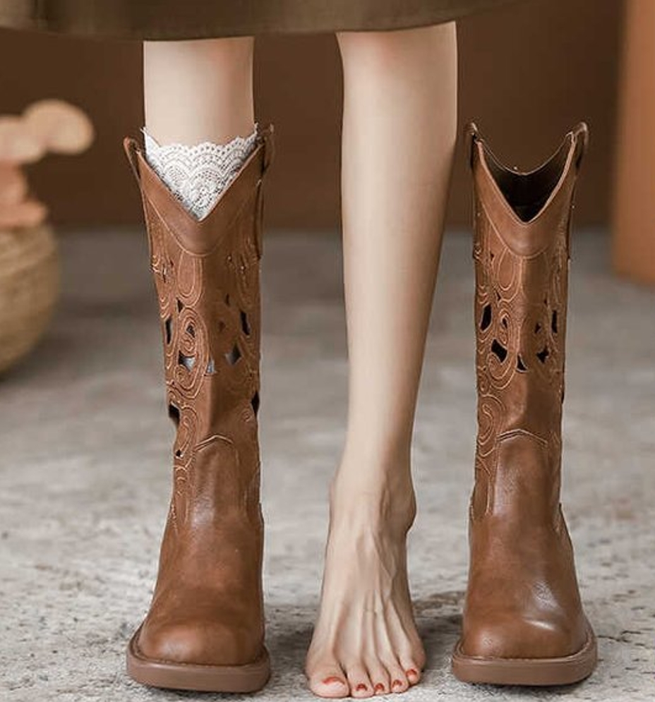 รองเท้าบูทคาวบอยสีน้ำตาลสไตล์เ - Embroidery On Leather บทวิจารณ์และราคา